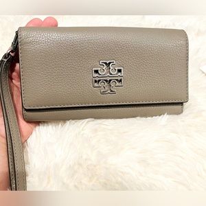 Tory Burch Britten flap envelope continental wallet